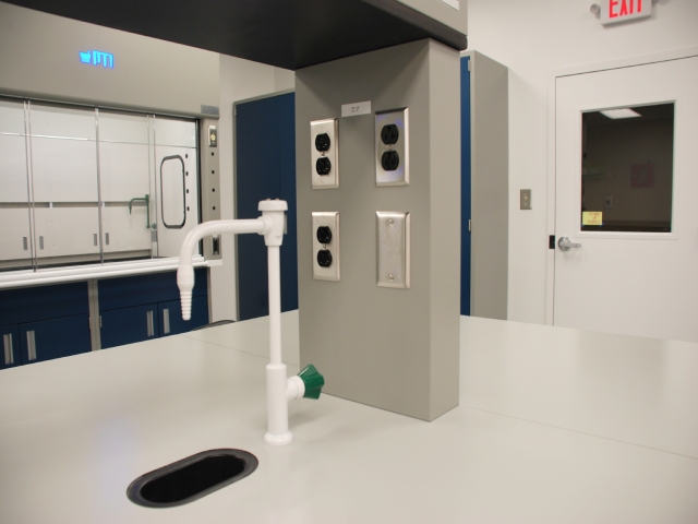 Benefits of our Lab Service Fixtures