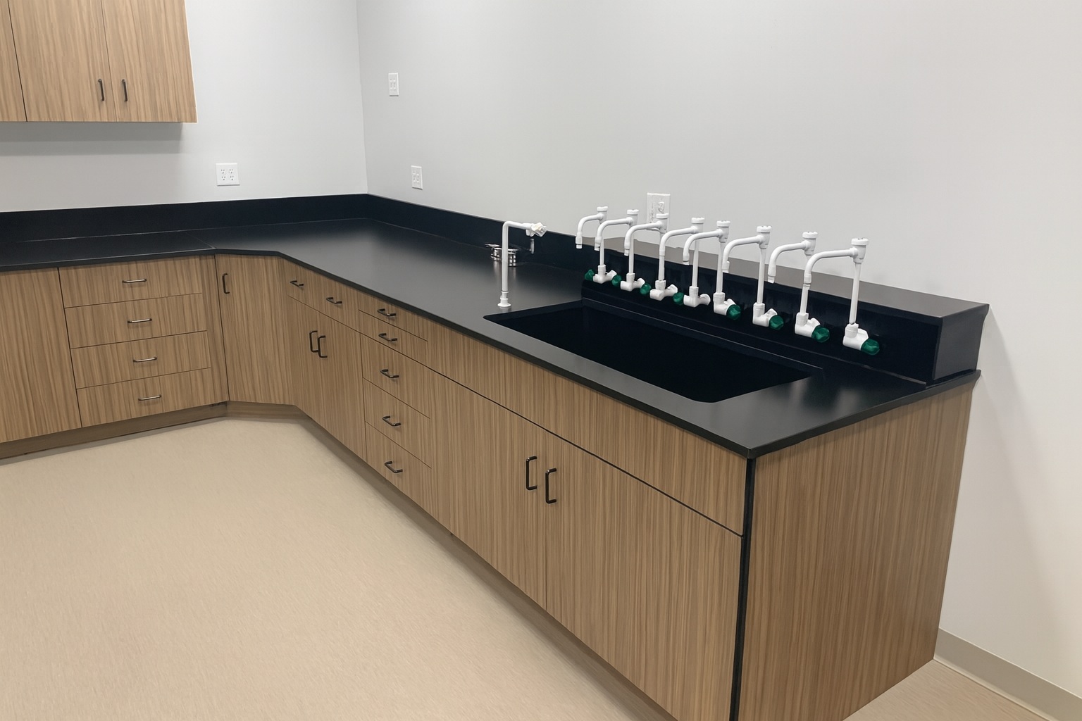 Pic 4 – Why Choose LOC Scientific (1)