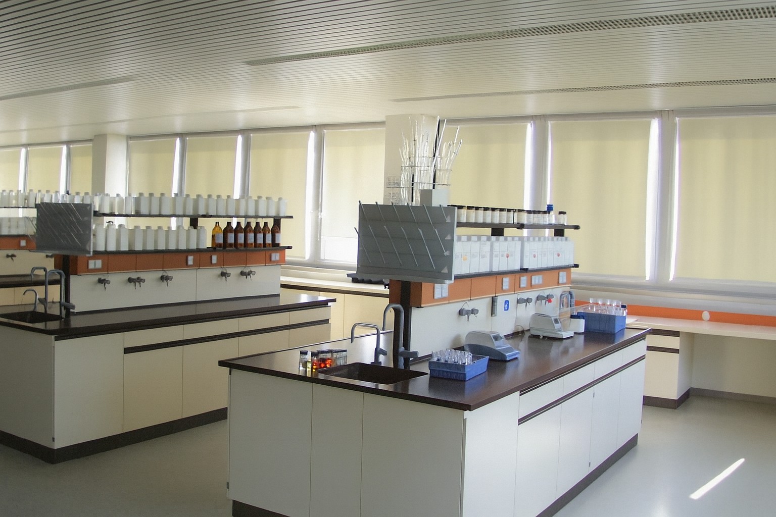 Pic 4 – Why Choose LOC Scientific