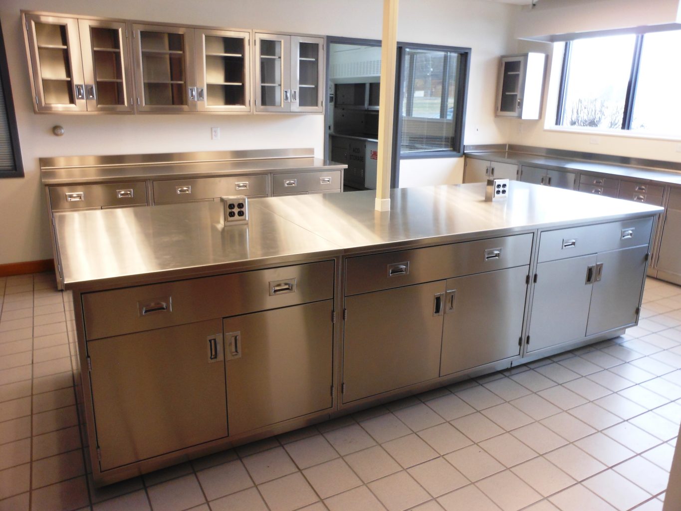 Stainless Steel Laboratory Furniture