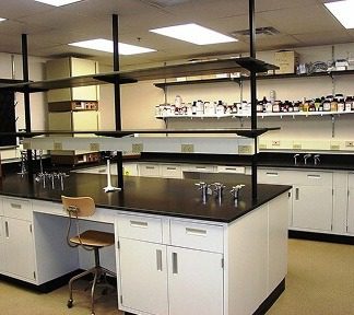 adaptable-lab-furniture-systems-img
