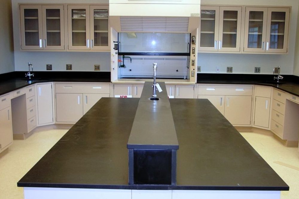 How Much Do Epoxy Resin Lab Countertops Cost?
