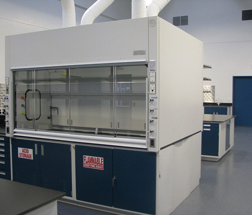 key-considerations-when-choosing-a-fume-hood-img